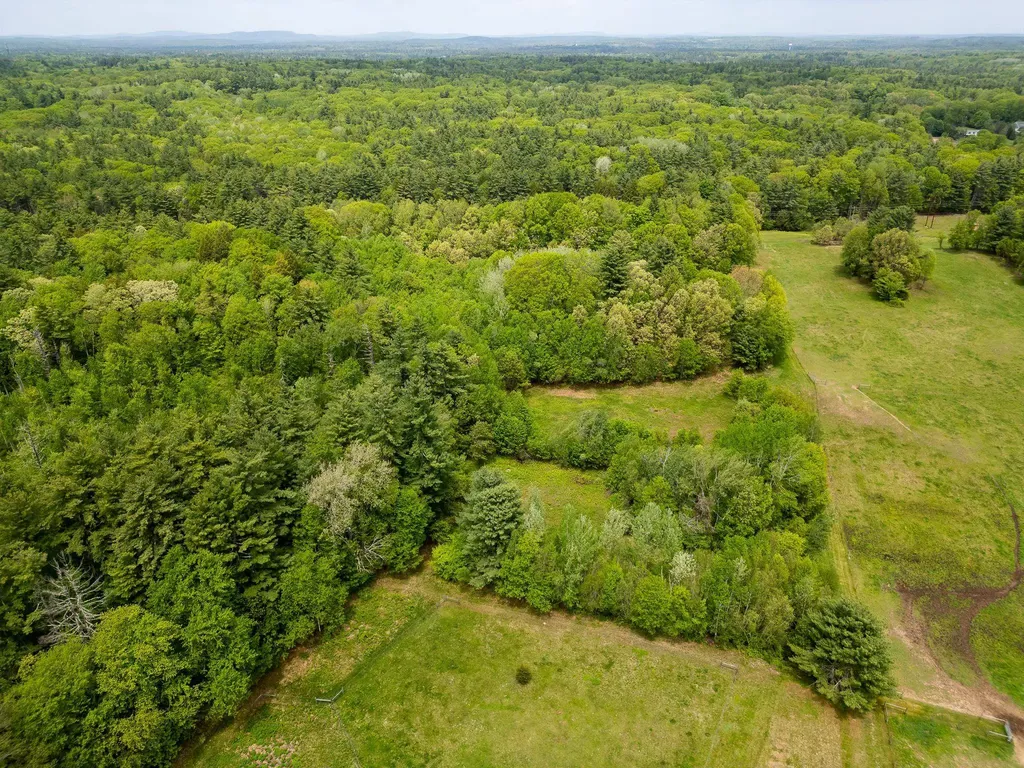 337 Middle Road Brentwood NH 03833