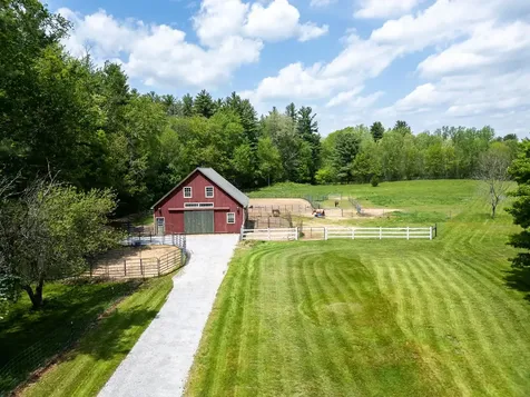 337 Middle Road Brentwood NH 03833