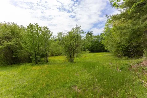 337 Middle Road Brentwood NH 03833