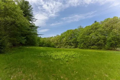 337 Middle Road Brentwood NH 03833