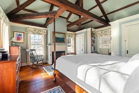 337 Middle Road Brentwood NH 03833