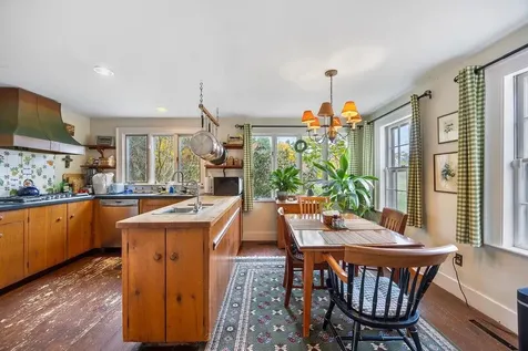 337 Middle Road Brentwood NH 03833