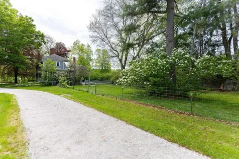 337 Middle Road Brentwood NH 03833