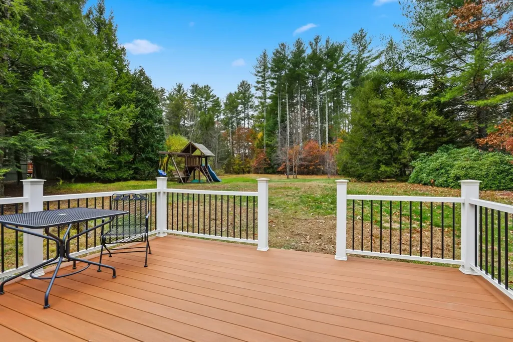 4 Bohanon Bridge Road Brookline NH 03033