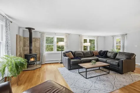 4 Bohanon Bridge Road Brookline NH 03033