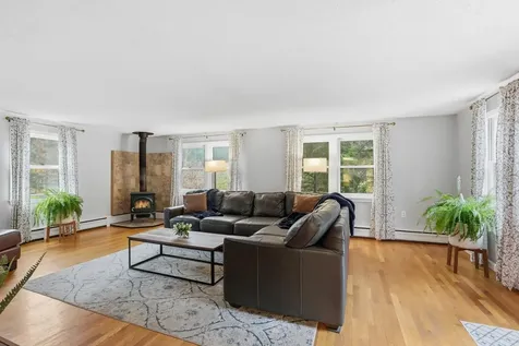 4 Bohanon Bridge Road Brookline NH 03033