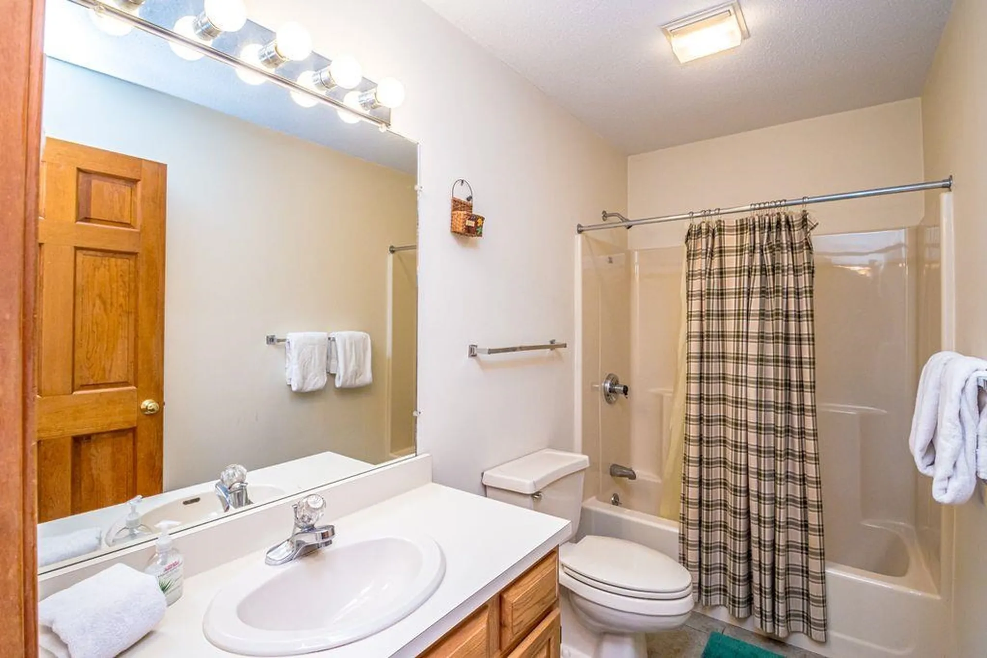 B-22 Eagle Ridge Condo Road Bartlett NH 03812