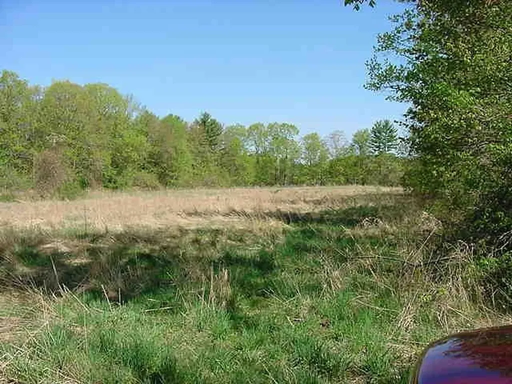 Claude Road Amherst NH 03031