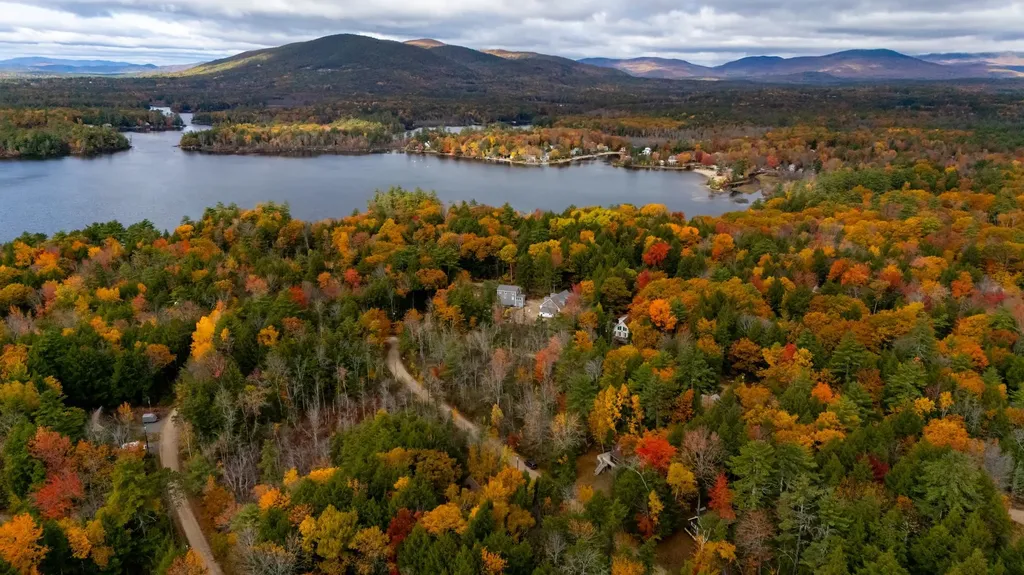 41 Saint Gallen Street Moultonborough NH 03254