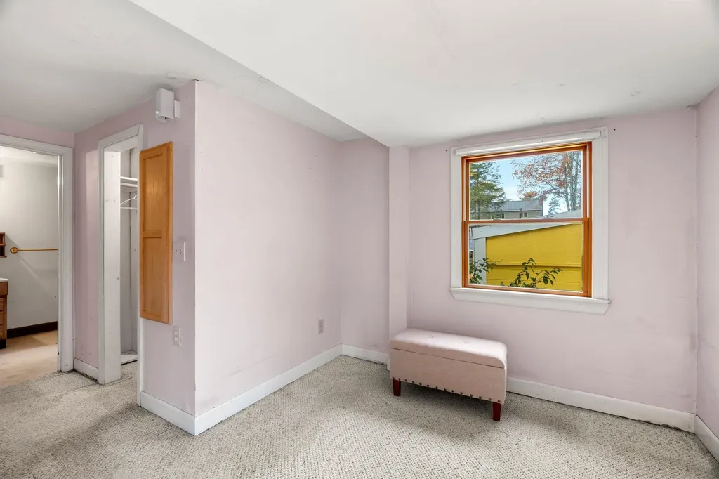 21 Marcoux Road Newton NH 03858