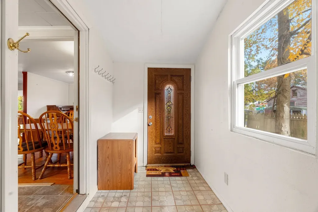 21 Marcoux Road Newton NH 03858