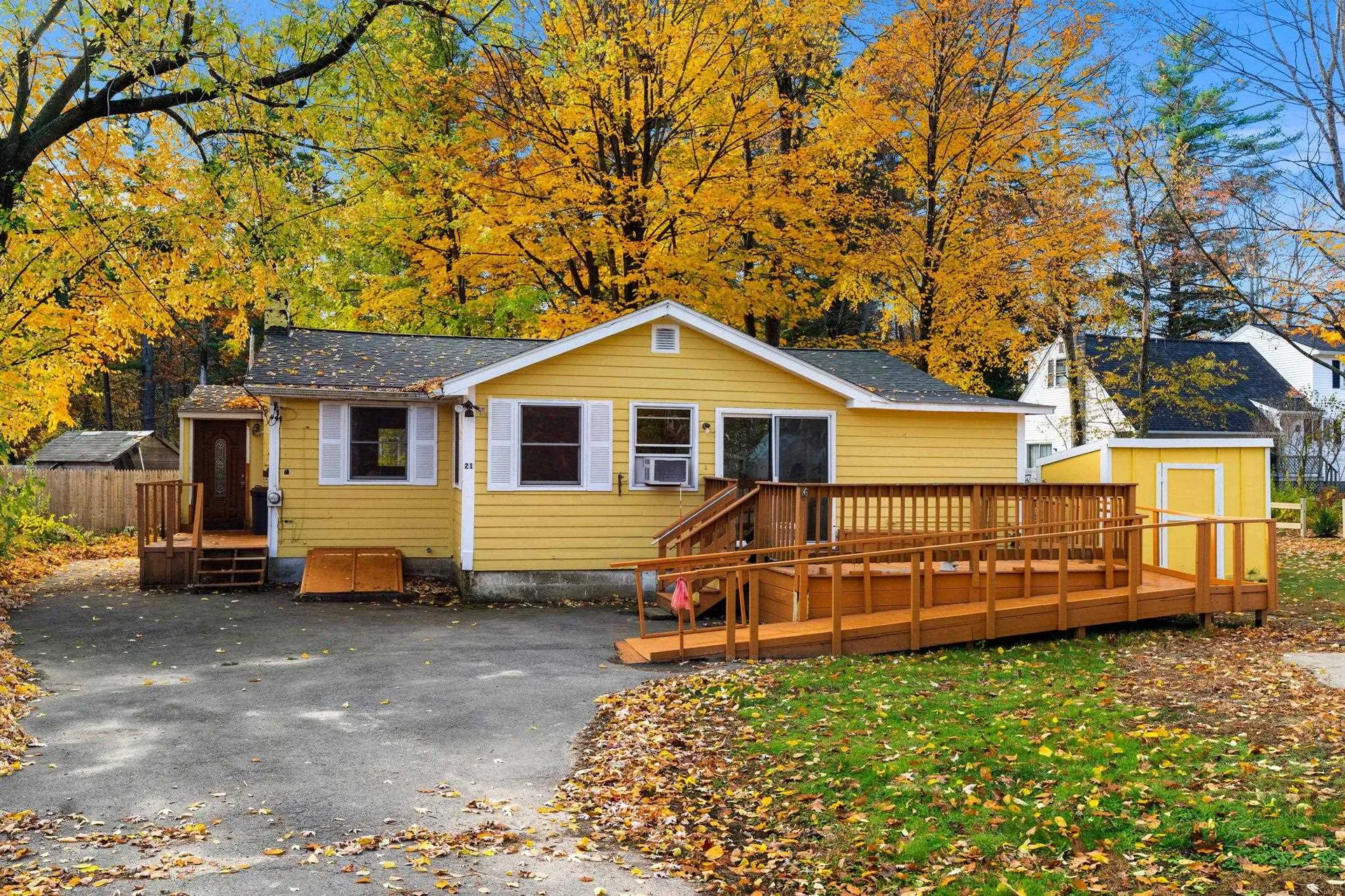 21 Marcoux Road Newton NH 03858