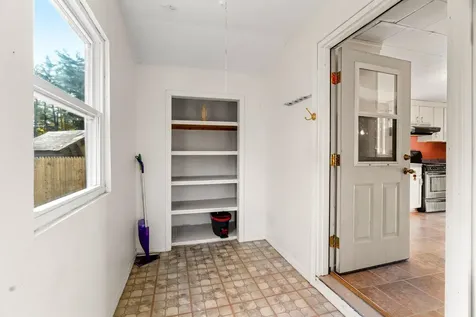 21 Marcoux Road Newton NH 03858