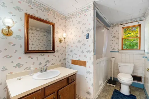 21 Marcoux Road Newton NH 03858