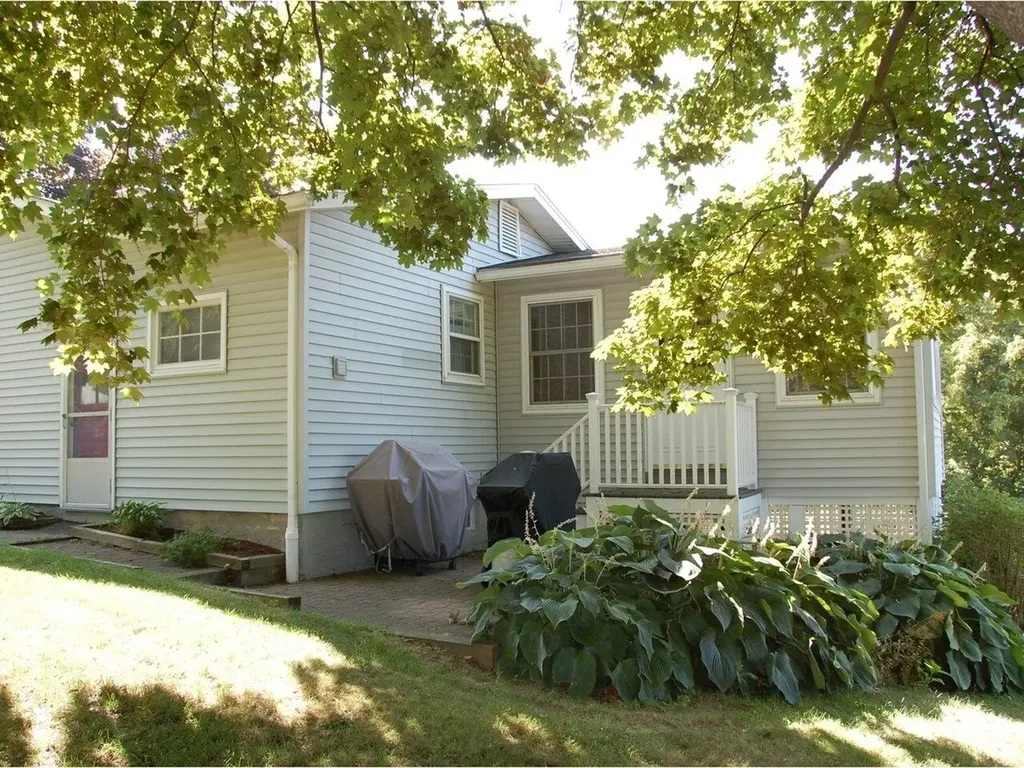 160 Hickory Hill Road Williston VT 05495