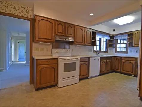 160 Hickory Hill Road Williston VT 05495