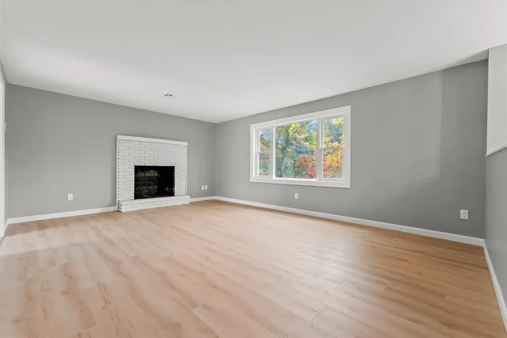 2 Devonshire Road Atkinson NH 03811