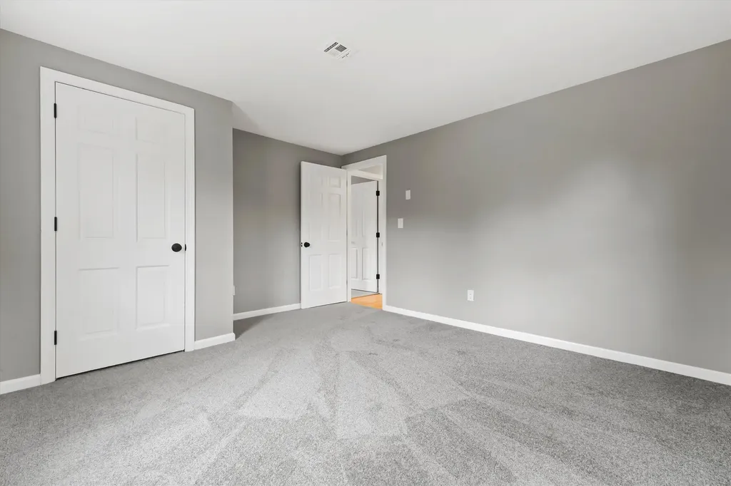 2 Devonshire Road Atkinson NH 03811