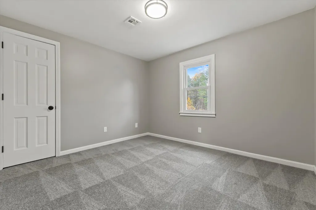 2 Devonshire Road Atkinson NH 03811