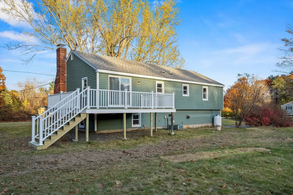 2 Devonshire Road Atkinson NH 03811