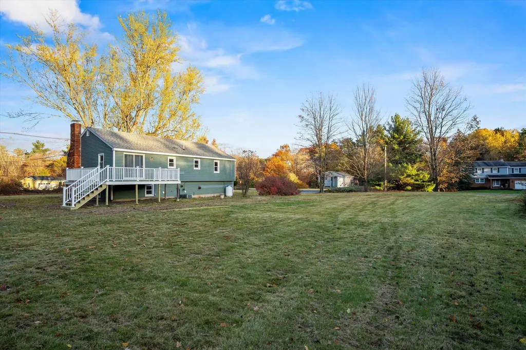 2 Devonshire Road Atkinson NH 03811