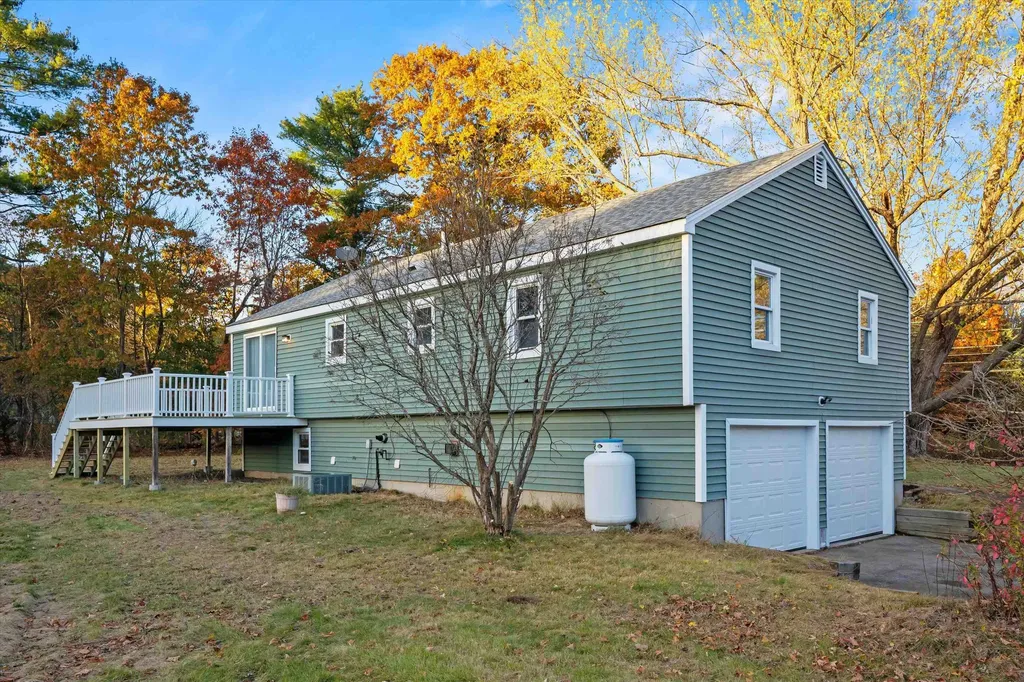 2 Devonshire Road Atkinson NH 03811