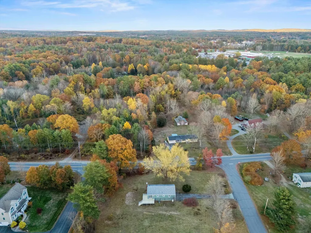 2 Devonshire Road Atkinson NH 03811