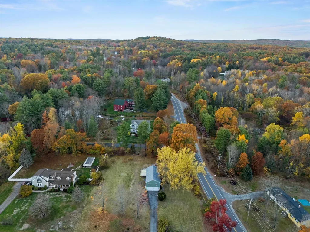 2 Devonshire Road Atkinson NH 03811