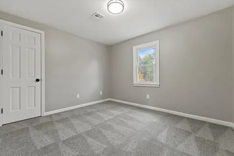 2 Devonshire Road Atkinson NH 03811