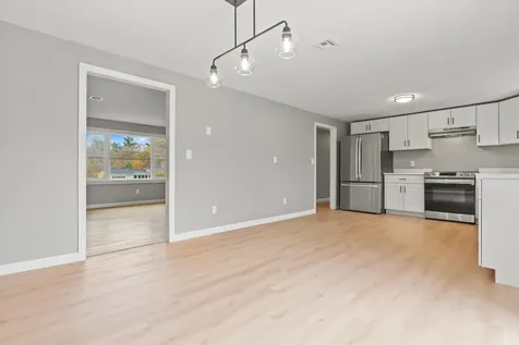 2 Devonshire Road Atkinson NH 03811