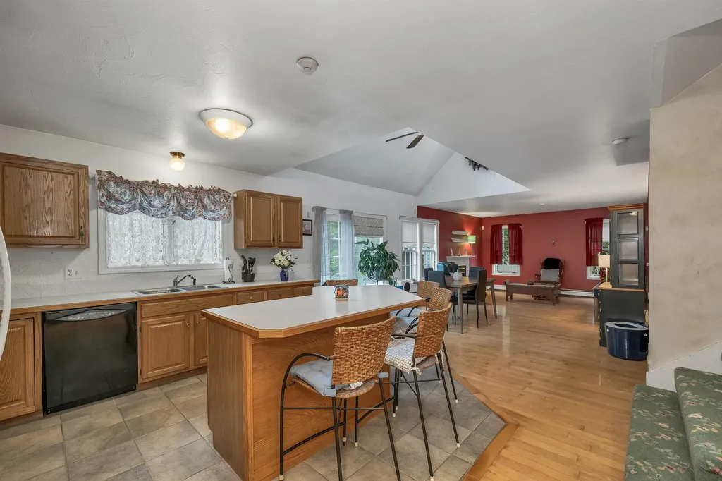 1480 Old North Main Street Laconia NH 03246