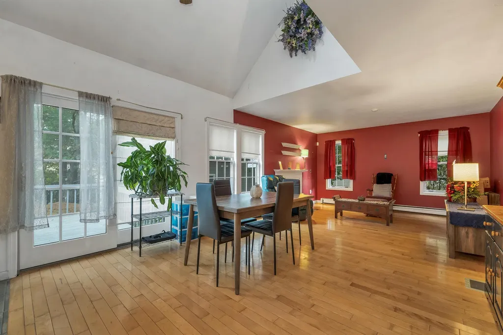 1480 Old North Main Street Laconia NH 03246