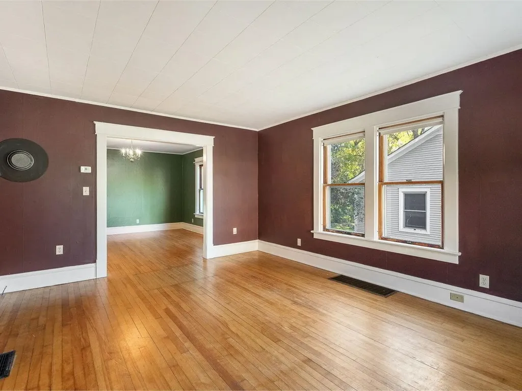 19 White Place South Burlington VT 05401