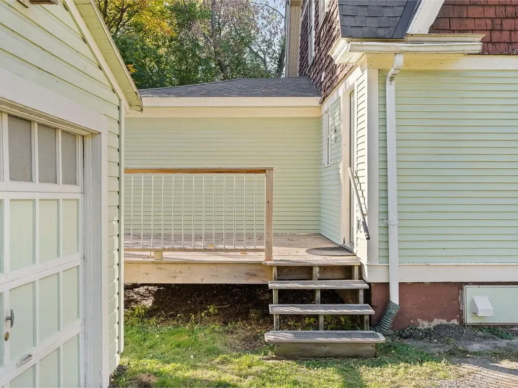 19 White Place South Burlington VT 05401