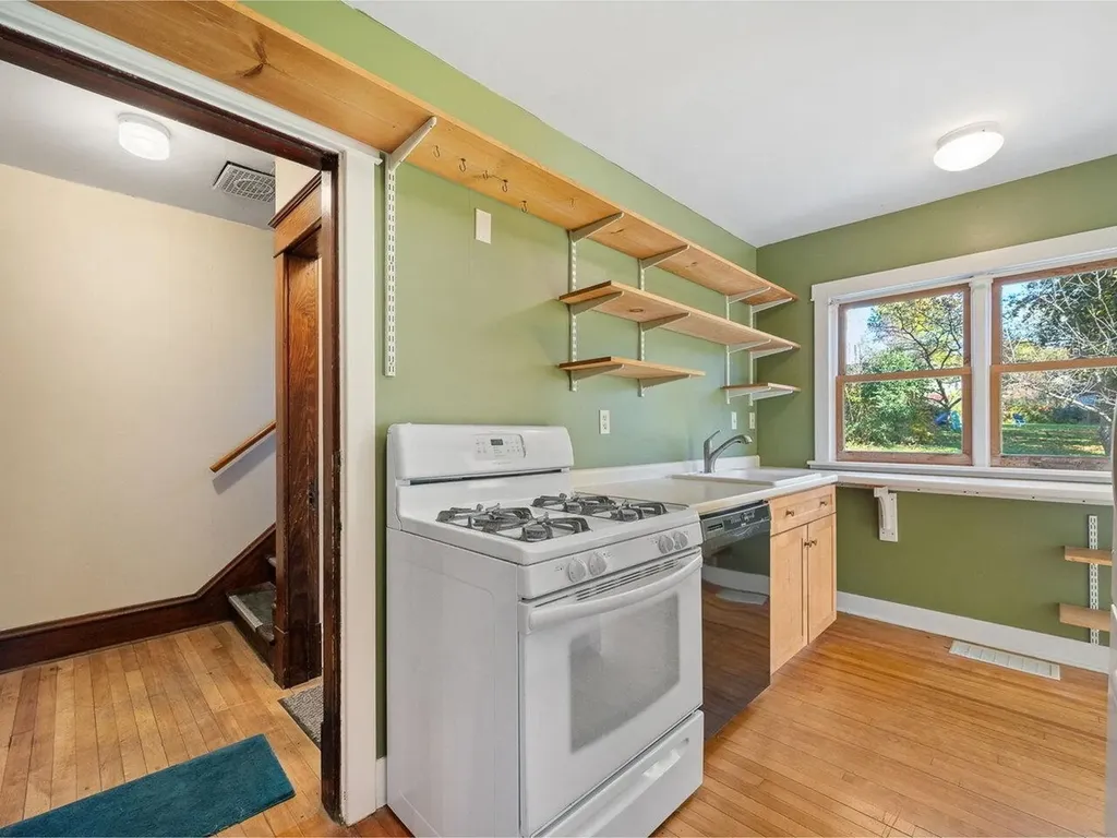 19 White Place South Burlington VT 05401