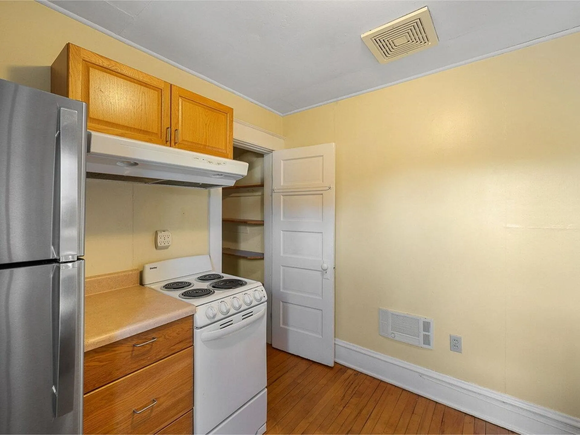 19 White Place South Burlington VT 05401