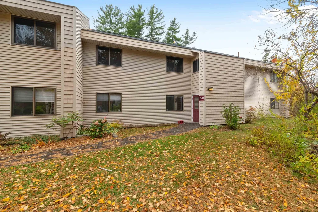 40 Bayberry Lane South Burlington VT 05403