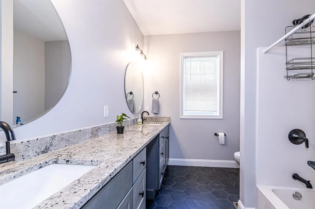 92 Leavitt Road Sanbornton NH 03269