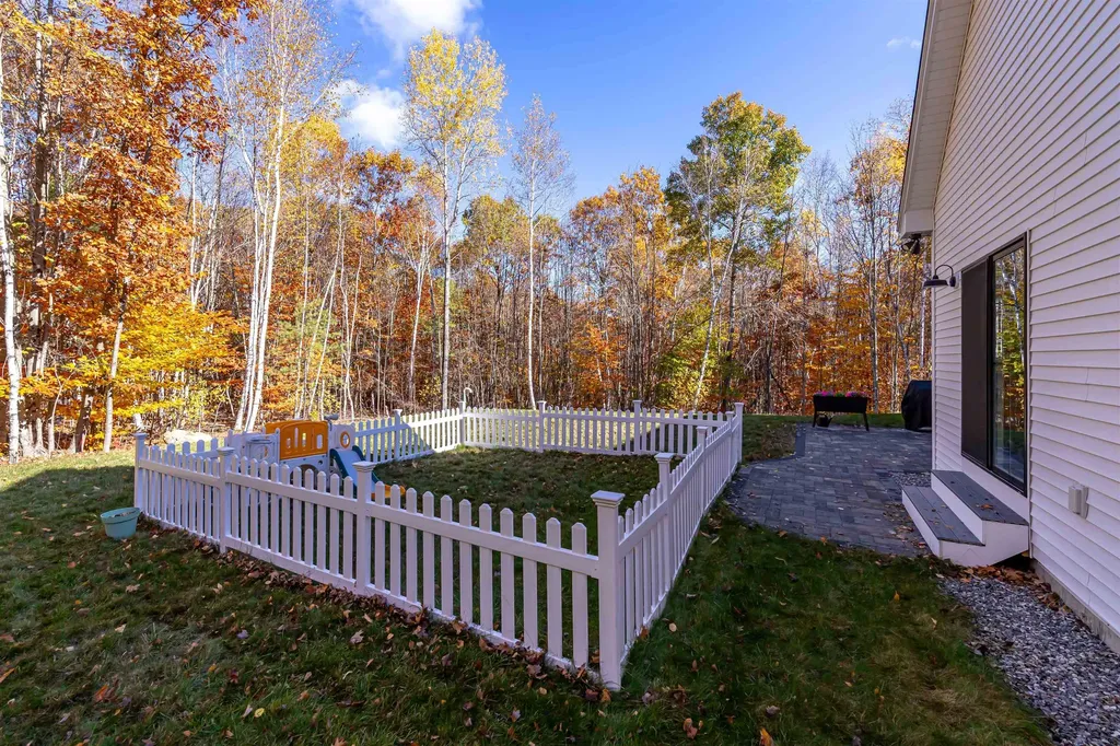 92 Leavitt Road Sanbornton NH 03269