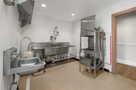 57-59 State Road Kittery ME 03904