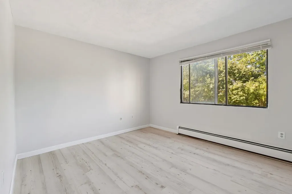 35 Andrew Street Manchester NH 03104