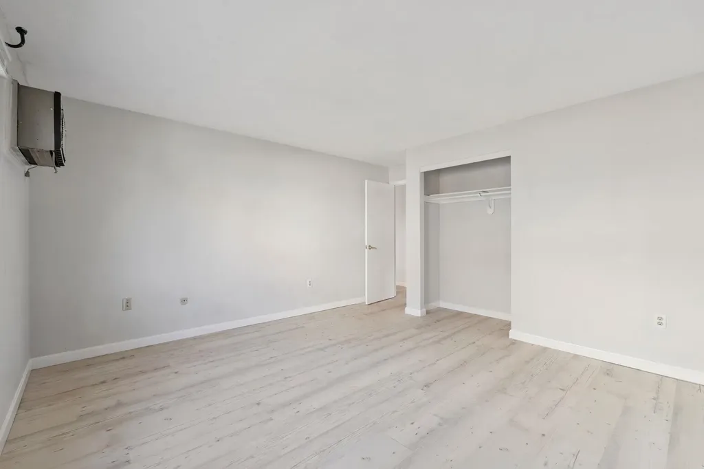 35 Andrew Street Manchester NH 03104