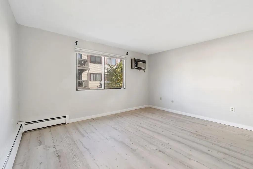 35 Andrew Street Manchester NH 03104