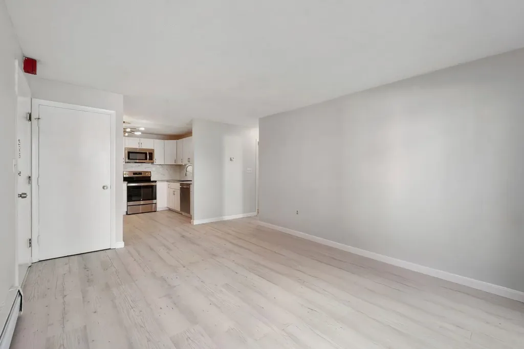 35 Andrew Street Manchester NH 03104