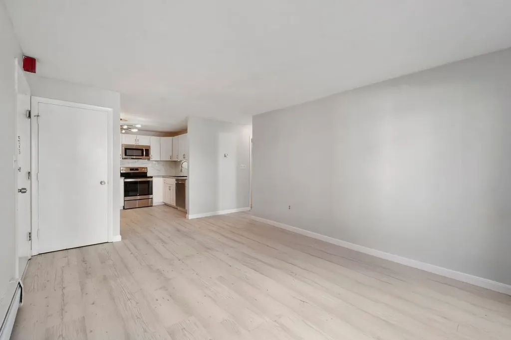 35 Andrew Street Manchester NH 03104