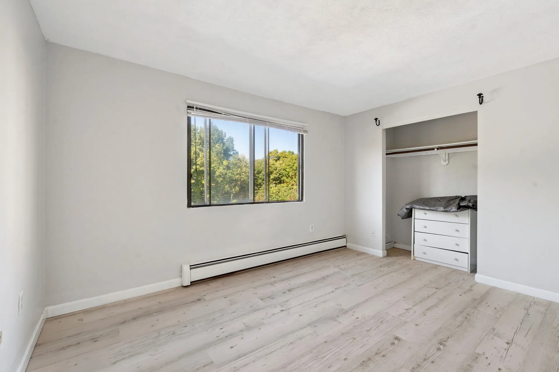 35 Andrew Street Manchester NH 03104