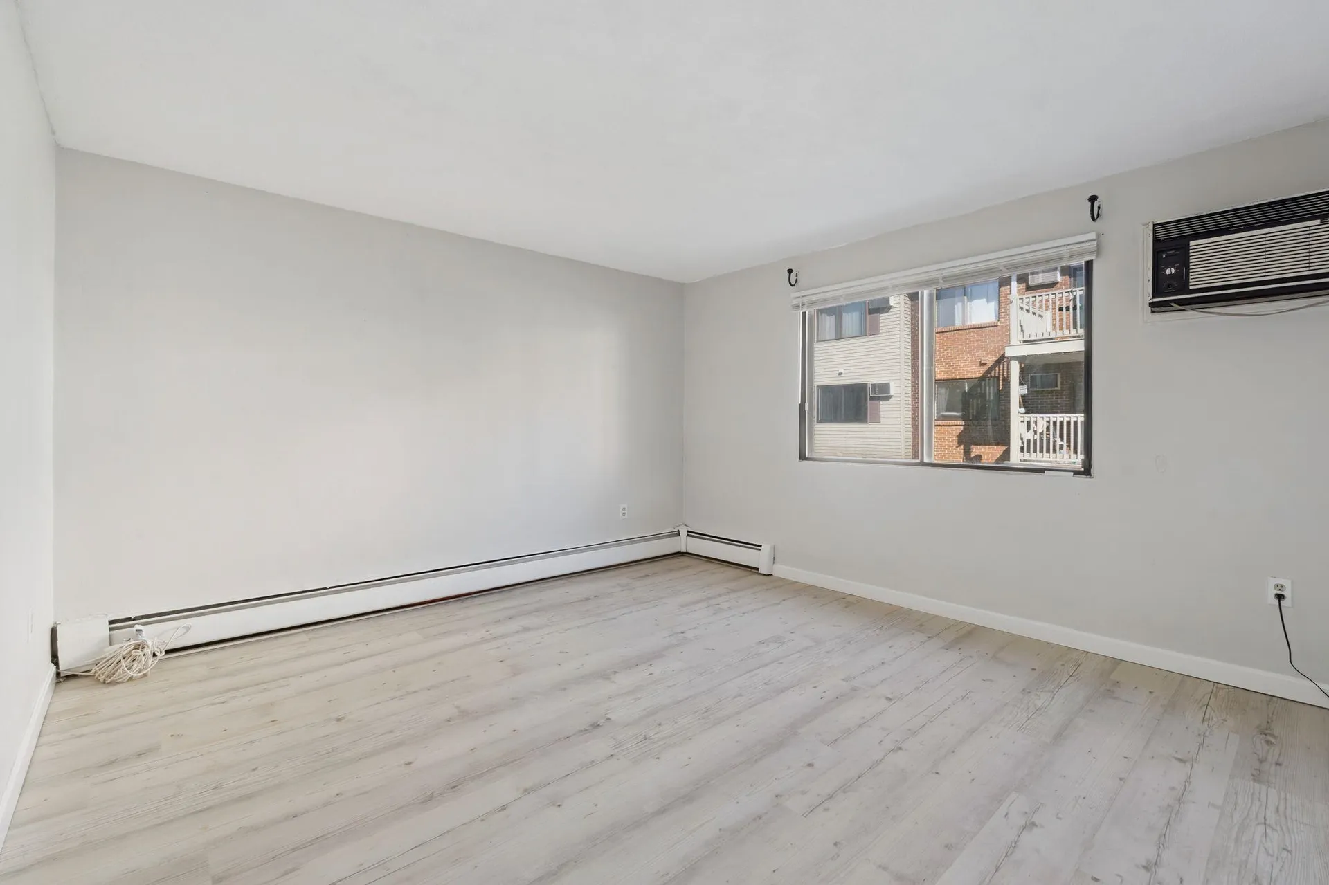 35 Andrew Street Manchester NH 03104