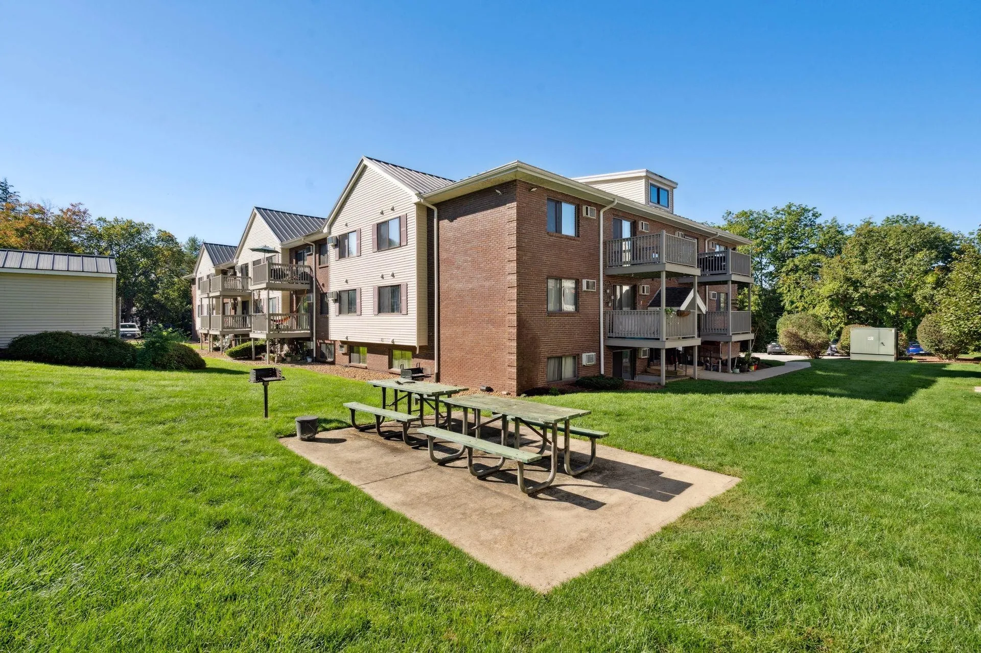 35 Andrew Street Manchester NH 03104