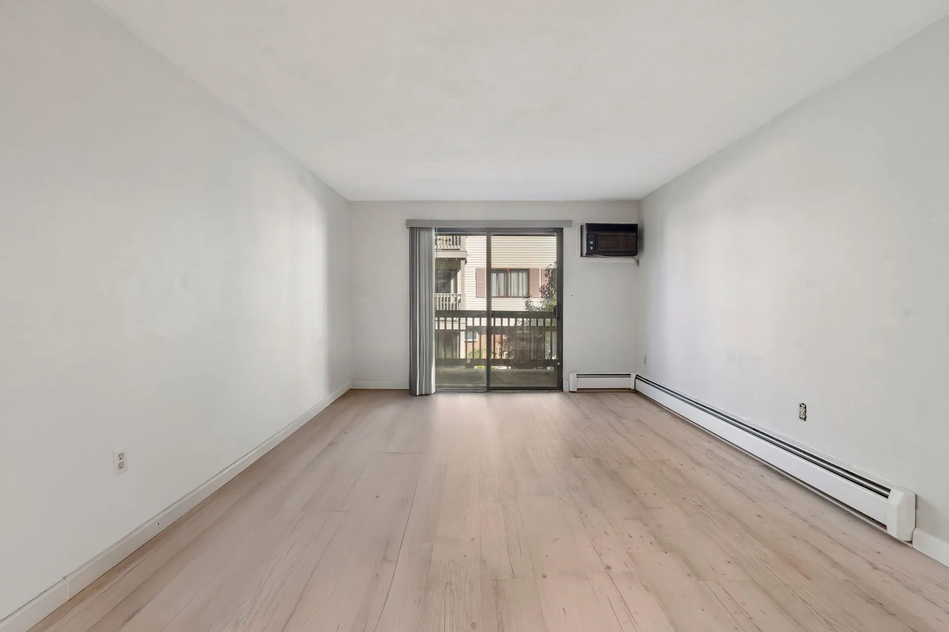 35 Andrew Street Manchester NH 03104