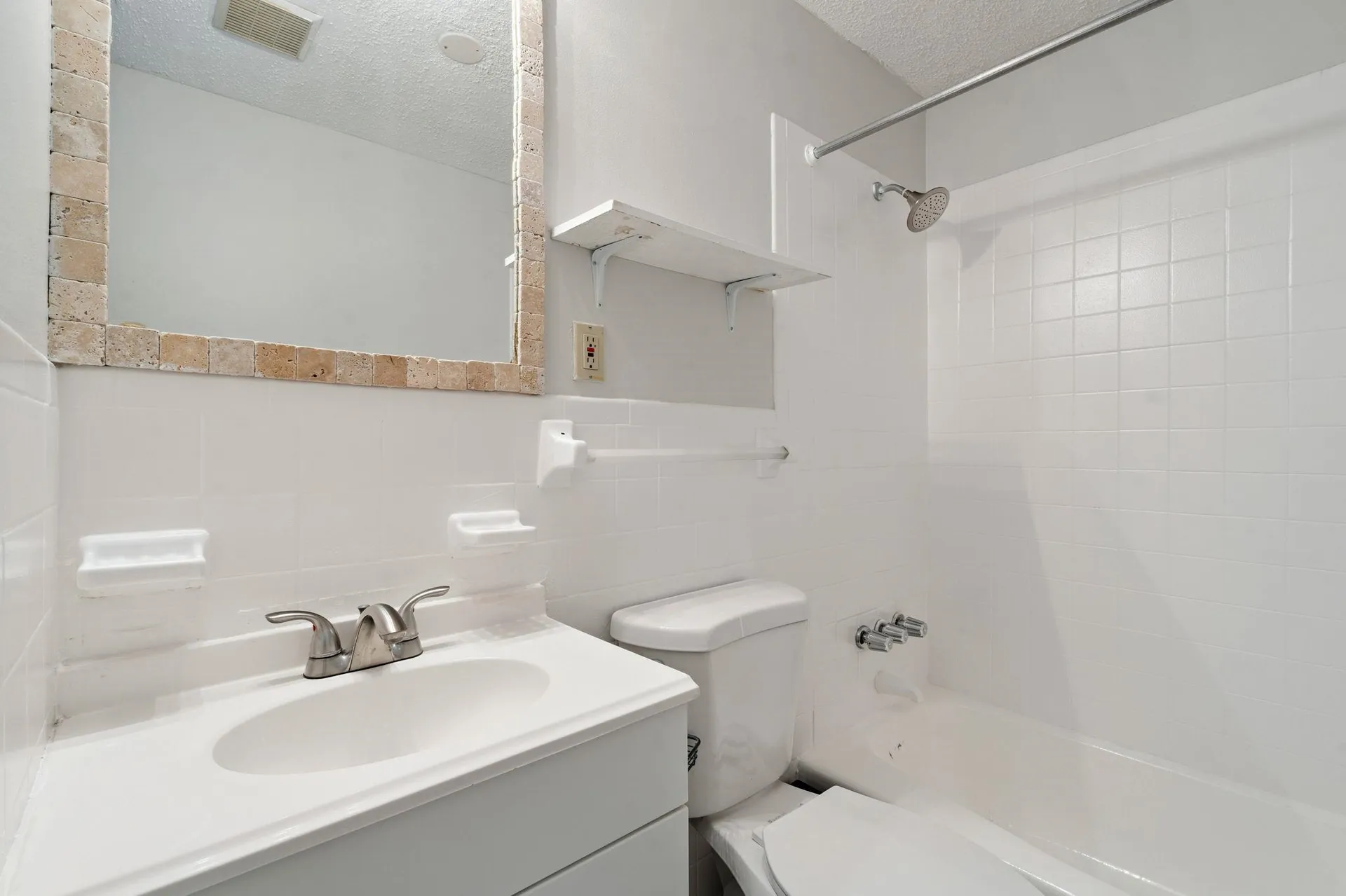 35 Andrew Street Manchester NH 03104